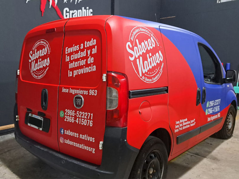 Gráfica corporativa en vehículo — Buenos Aires