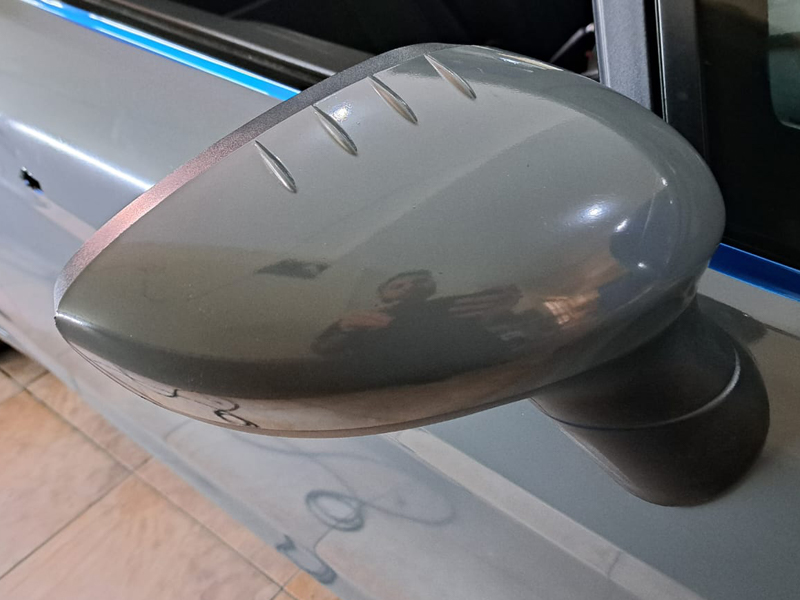 Ploteo espejo vinilo vehicular — Buenos Aires