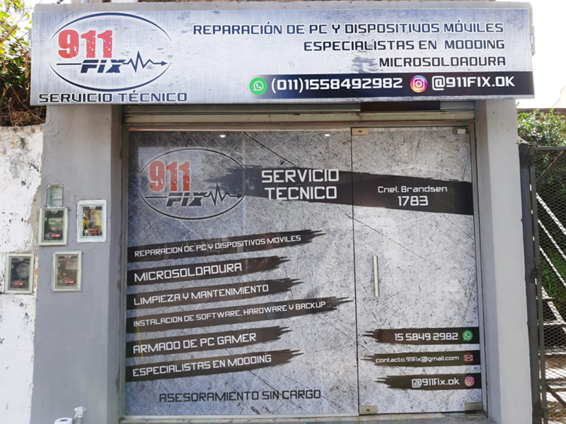 Cartel front y vidriera microperforado